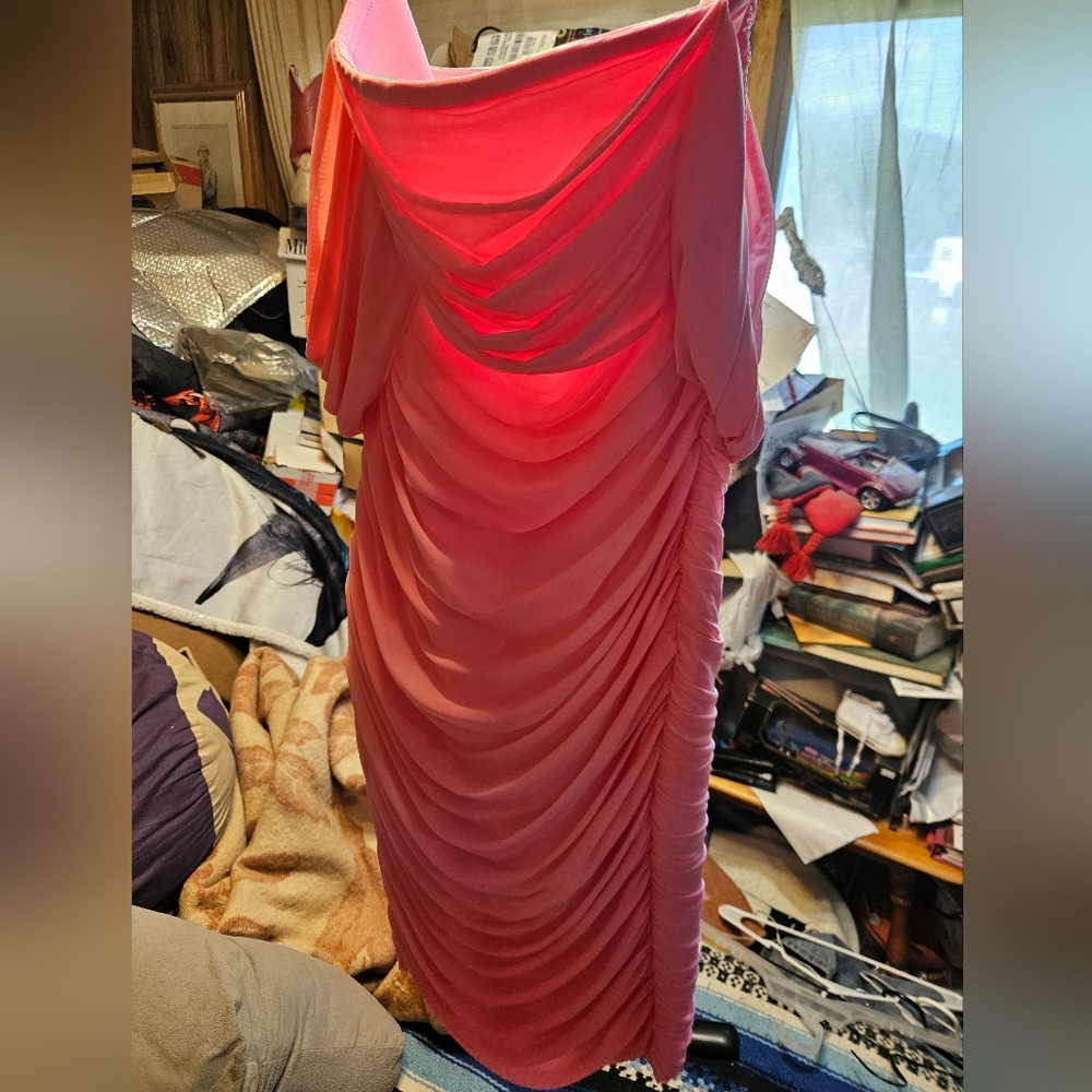 Ladies Strapless Pink Cocktail/ Formal Dress